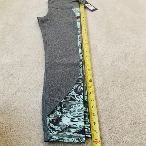 Under Armour NWT HeatGear® Ankle Crop Leggings, S - Picture 5 of 14